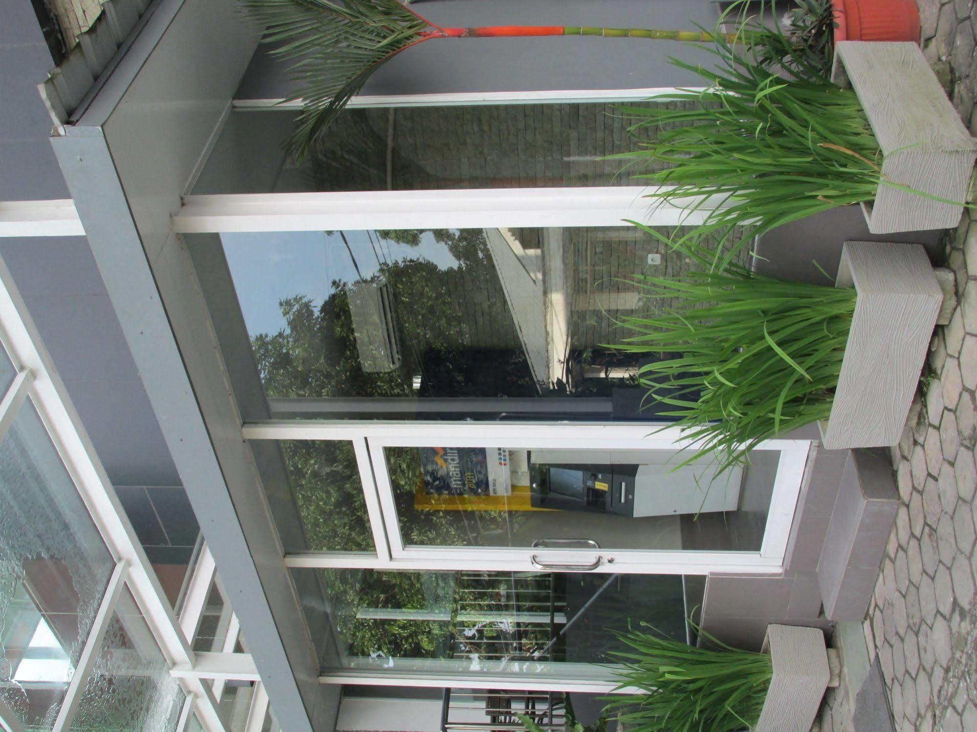 MaxOneHotels at Belstar Belitung Tanjung Pandan Exterior foto